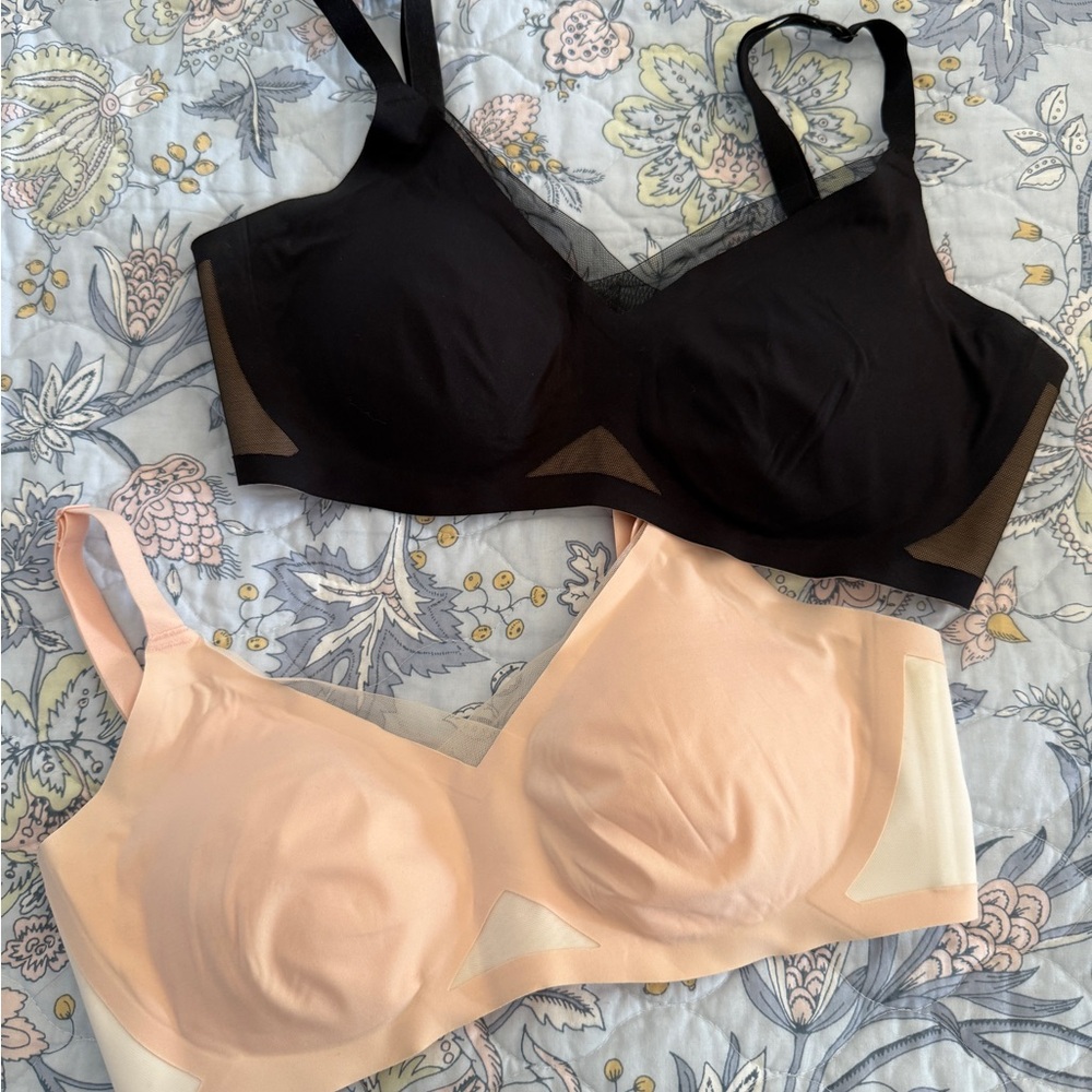 Honeylove Black and Cream Bras